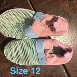 Cat & Jack Kids Mesh Slip-On Water Shoes in Mint Green, Pink & Light Blue